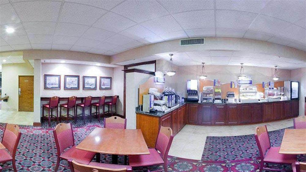 Holiday Inn Express Easton By Ihg Eksteriør billede
